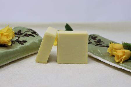 By the Sea Soap Shoppe bar of soap called Darlene's Soap. It has no coconut or palm oil in it. It contains lard, olive oil, castor oil and sweet orange essential oil. Especially for those allergic to coconut and olive oils. $6.00